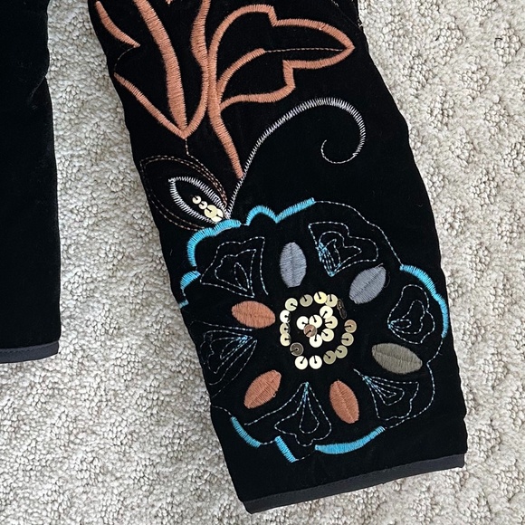 Harve Benard Black Velvet Embroidered Zip Front Jacket Size 8 - Picture 4 of 13